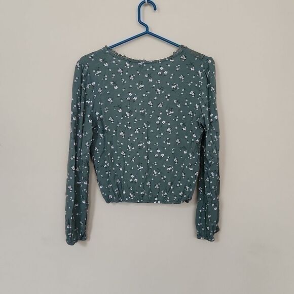 Mi Ami Green Floral Wrap Top Size S - Picture 4 of 11
